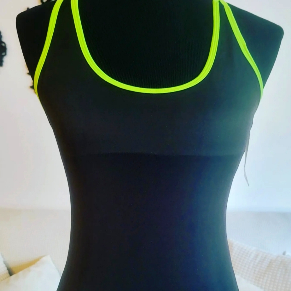 Necessity active top black and neon green sz M